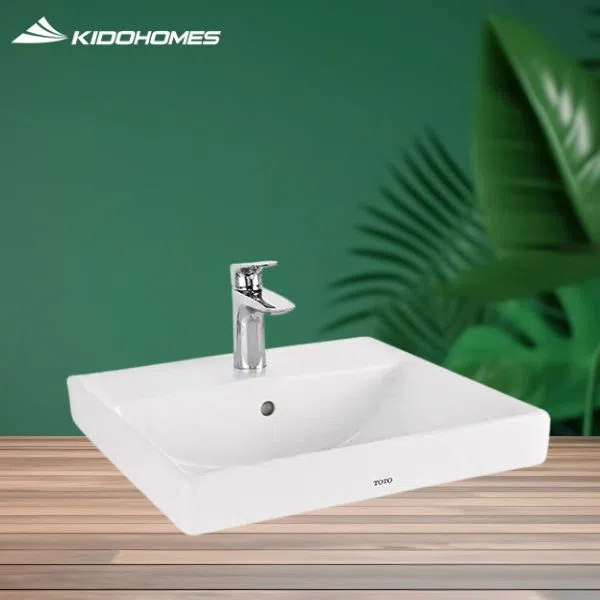 Chậu rửa mặt TOTO LT710CSR#XW đặt trên bàn
