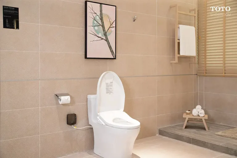 Lưu ý về áp lực nước khi lắp nắp bồn cầu TOTO washlet tránh tiền mất tật mang