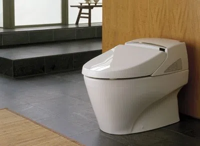 Đánh bóng bồn vệ sinh TOTO đúng cách như thế nào?