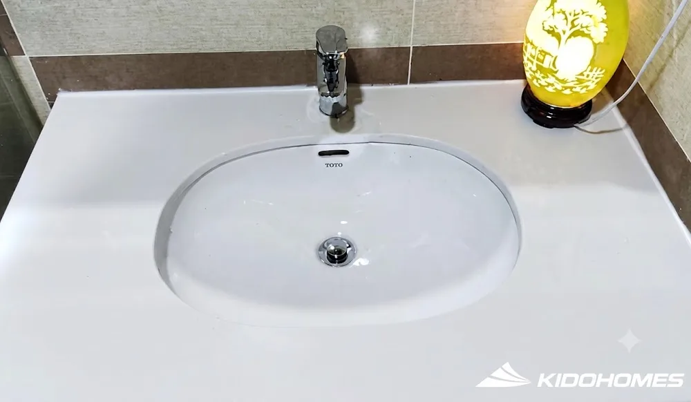 Lắp đặt lavabo âm bàn TOTO cho gia đình anh Khôi - Long Biên, Hà Nội