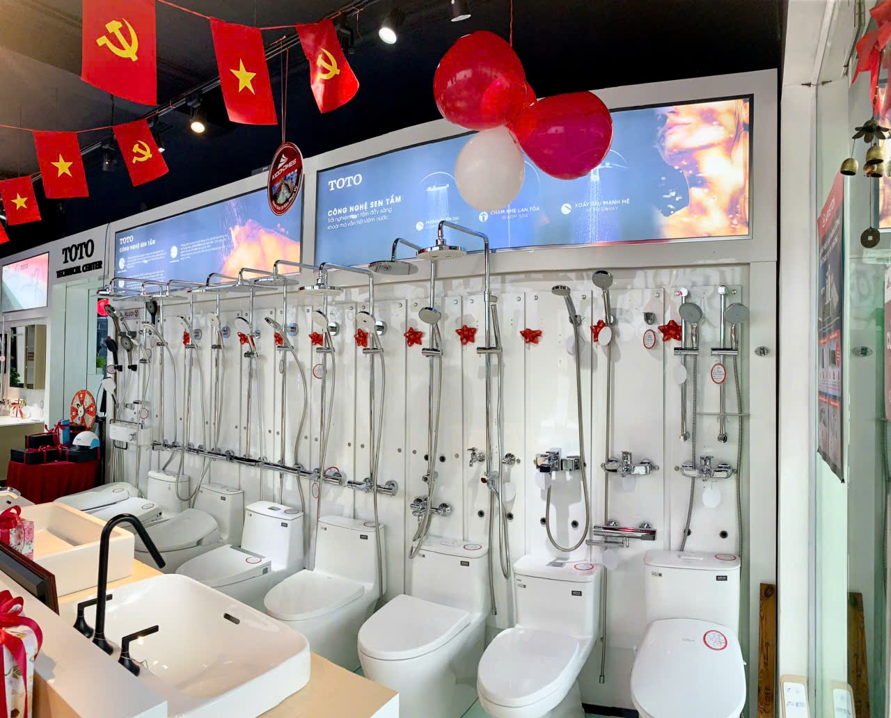 cửa hàng thiết bị vệ sinh toto kidohomes